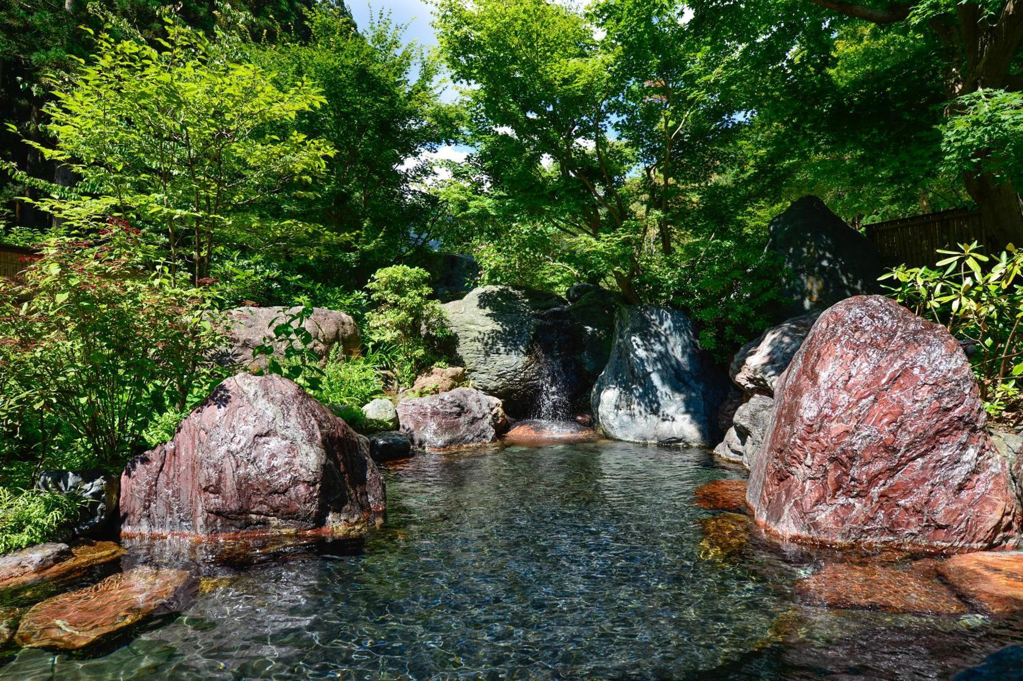 ホテル 法師温泉 長寿館 みなかみ町 エクステリア 写真